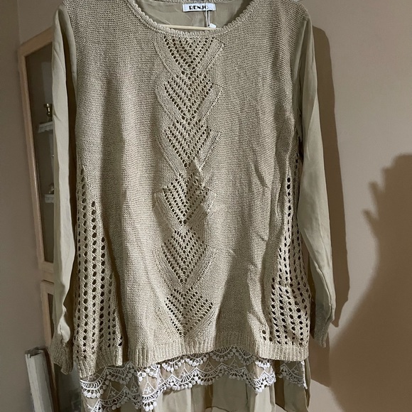 Victorian Sweater/Blouse - Picture 2 of 4